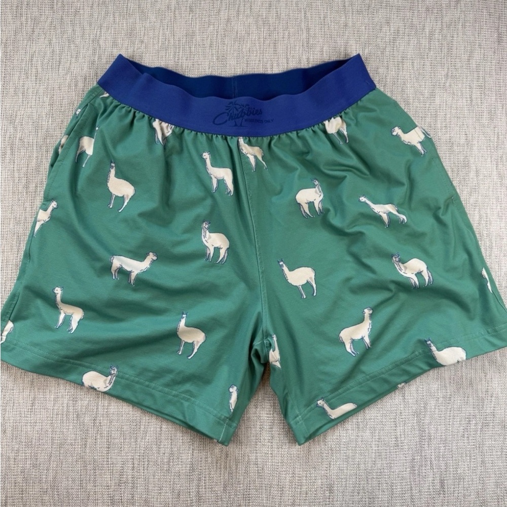 Chubbies Green Alpaca Print Athletic Shorts size small 5.5 inseam
